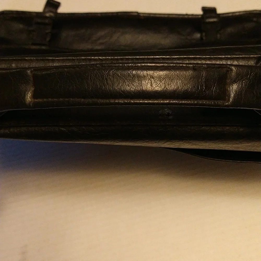 VGUC. Vintage Anheuser-Busch expandable laptop briefcase.